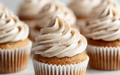 Banana Cupcakes With Cinnamon Buttercream