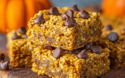 Healthy Pumpkin Oatmeal Bars (Fluffy & Moist)